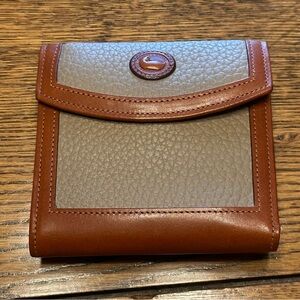 Vintage Dooney & Bourke Wallet Pebbled Leather Bifold Kisslock